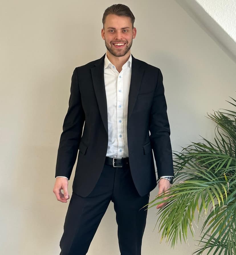 Profilbild von InsuVest Gründer und Geschäftsführer Maxime Meger